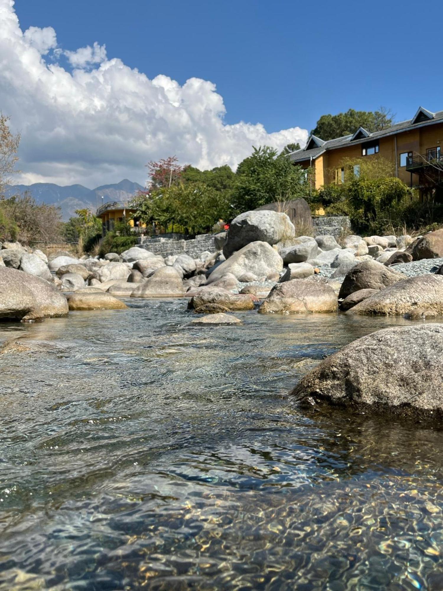 Prakriti Aalay - Riverside Mountain View Boutique Eco Resort Dharamshala Dış mekan fotoğraf
