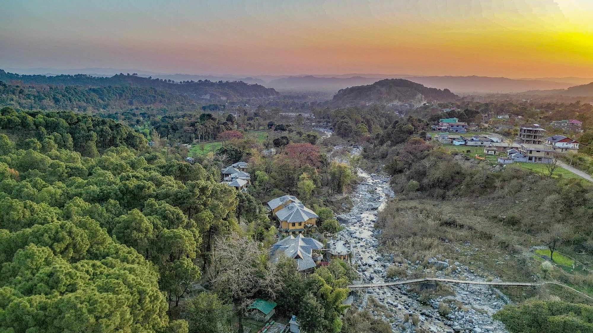 Prakriti Aalay - Riverside Mountain View Boutique Eco Resort Dharamshala Dış mekan fotoğraf